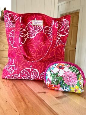 Lilly Pulitzer/Estee Lauder Duo Pink Floral Tote Bag/Cosmetic Bag